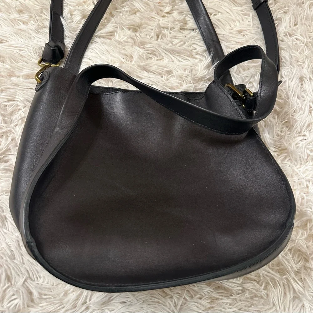 Madewelll The Sydney Shoulder Bag in black